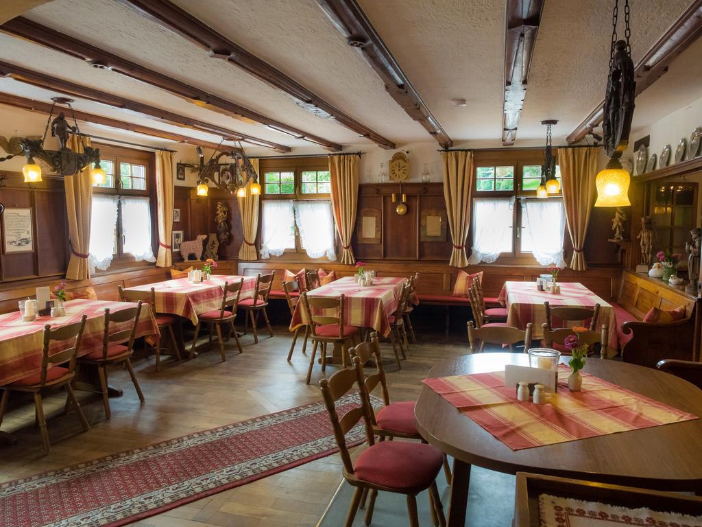 Gasthof Zum Goldenen Kreuz Wilhelmsdorf  Exterior photo